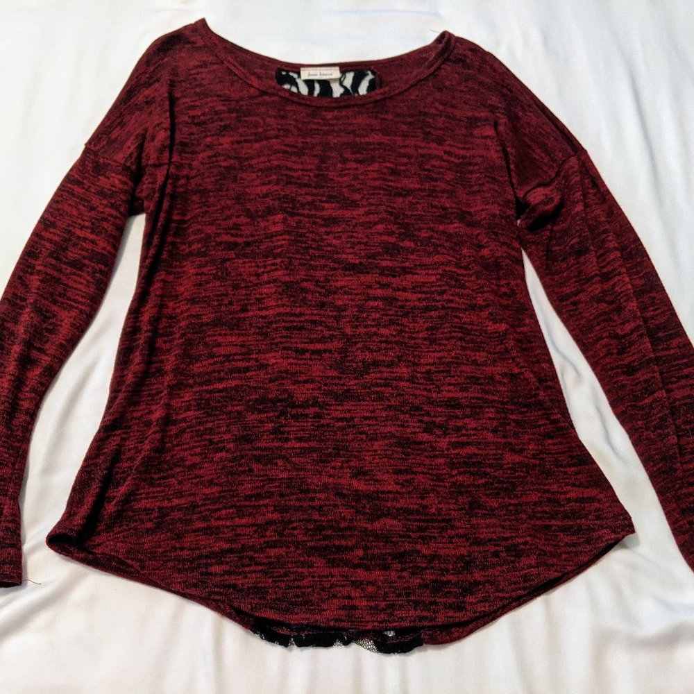 Heathered cranberry LS w/sheer black lace detail